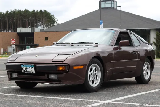 1985 Porsche 944 Coupe