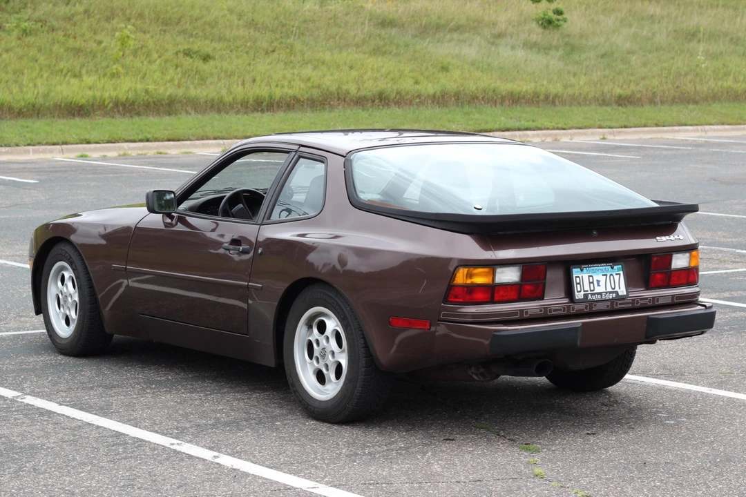 1985 Porsche 944 - Image 10 of 31