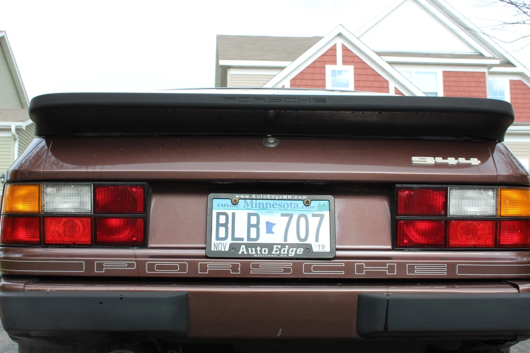 1985 Porsche 944 - Image 16 of 31