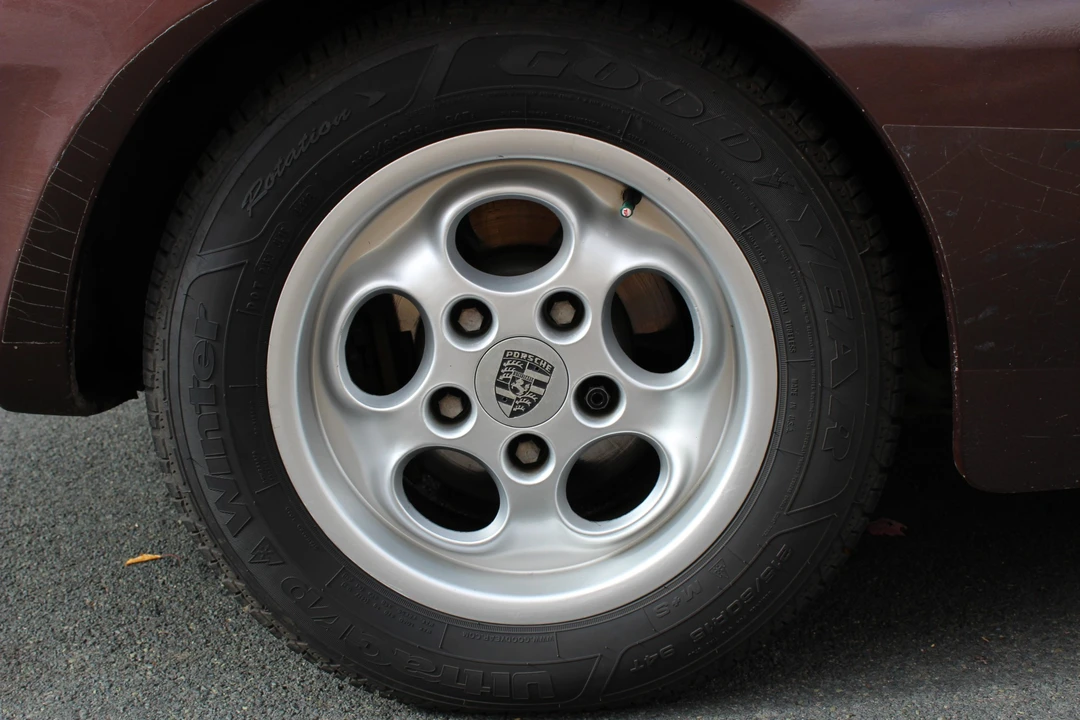 1985 Porsche 944 - Image 29 of 31