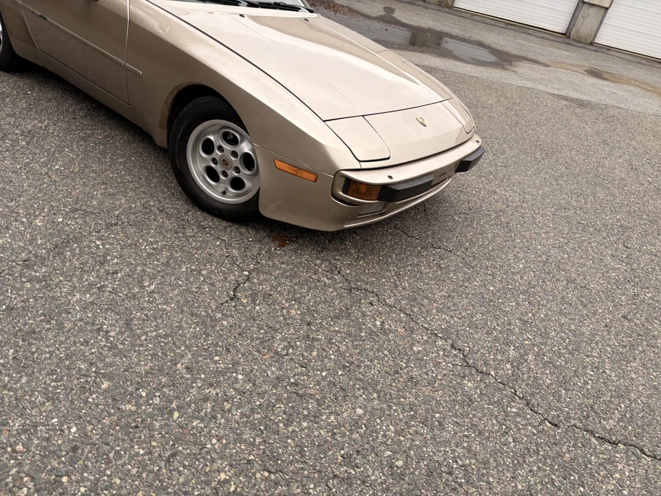 1985 Porsche 944 - Image 12 of 31