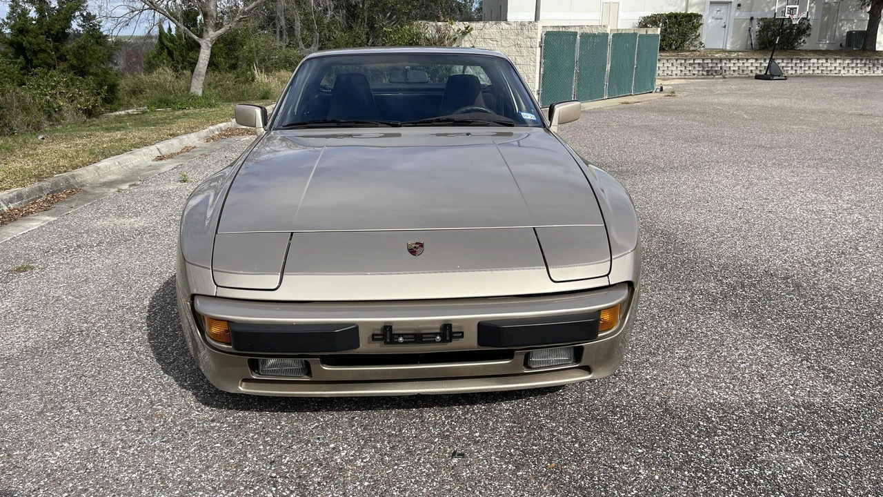 1985 Porsche 944 - Image 6 of 31