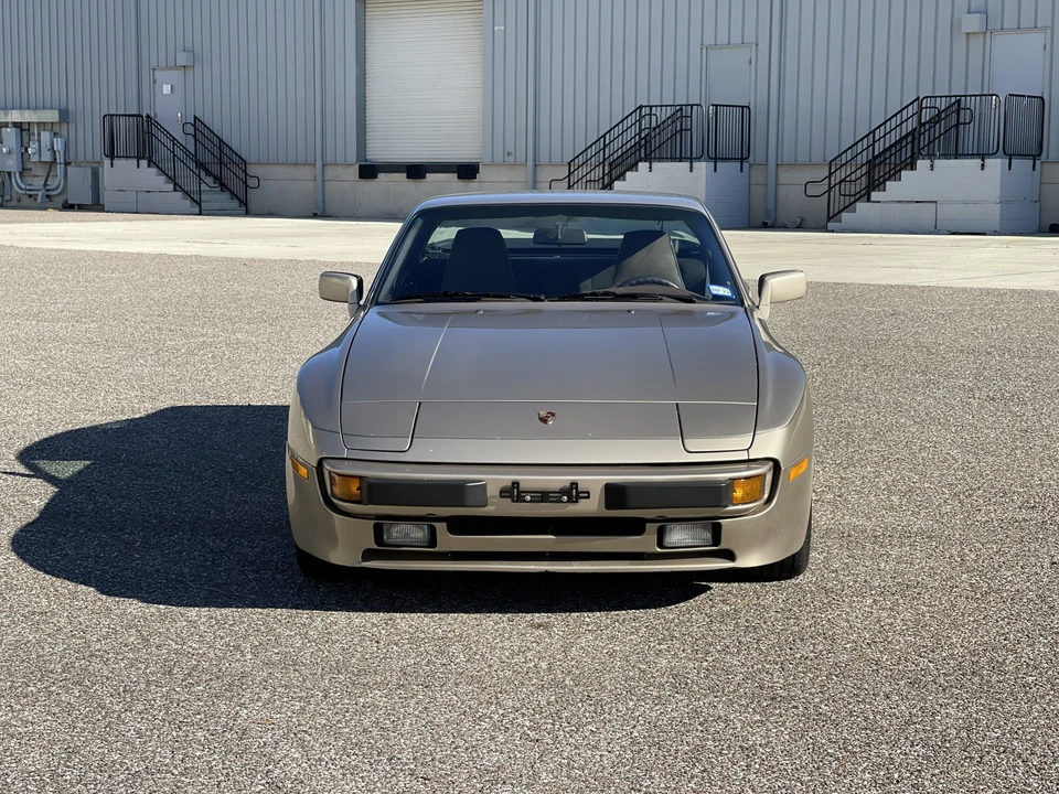 1985 Porsche 944 - Image 3 of 31