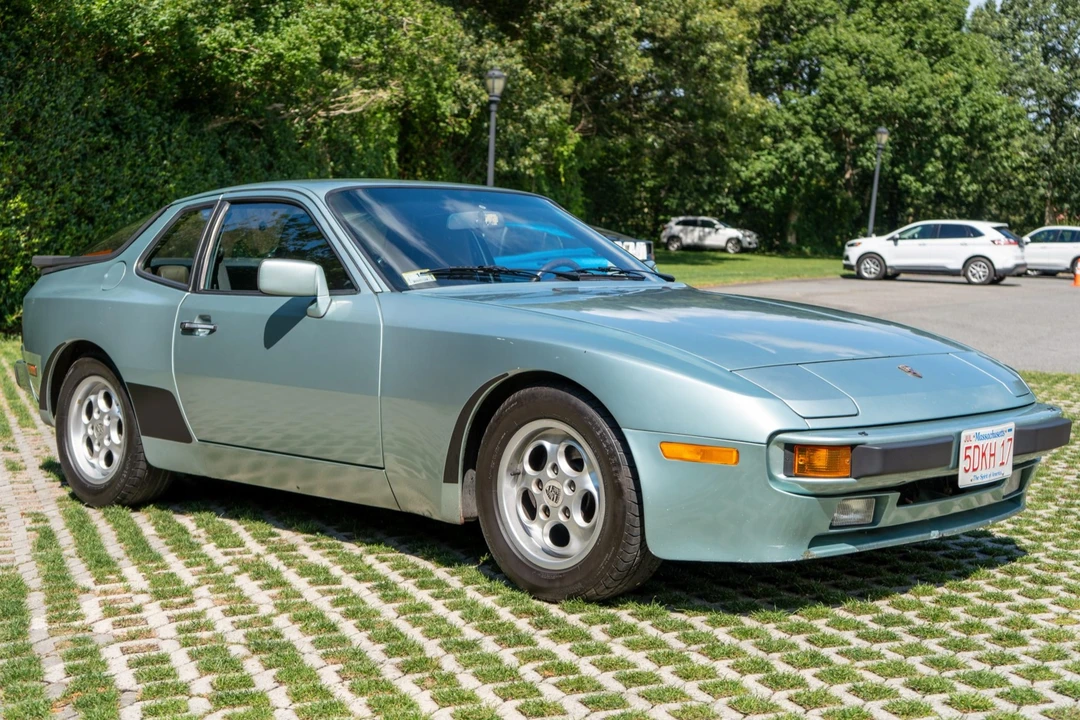 1985 Porsche 944 - Image 1 of 31