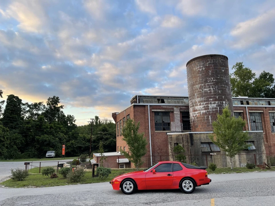 1985 Porsche 944 - Image 8 of 31