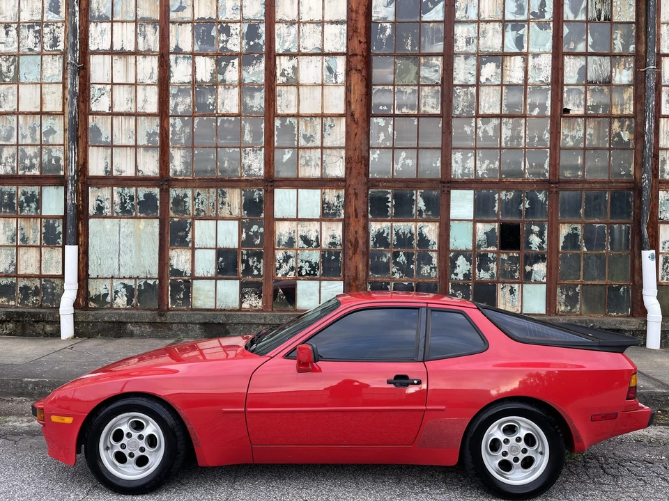 1985 Porsche 944 - Image 20 of 31