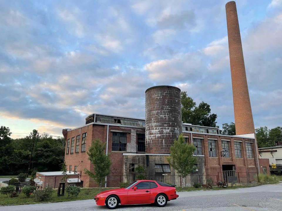 1985 Porsche 944 - Image 10 of 31
