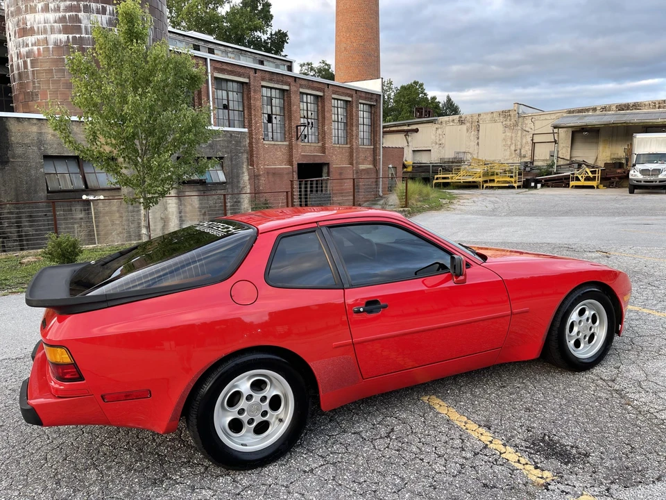 1985 Porsche 944 - Image 13 of 31