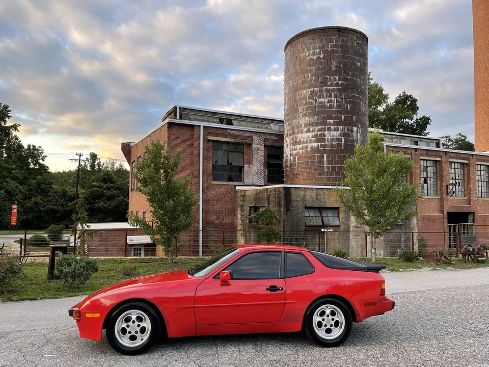 1985 Porsche 944 - Image 6 of 31