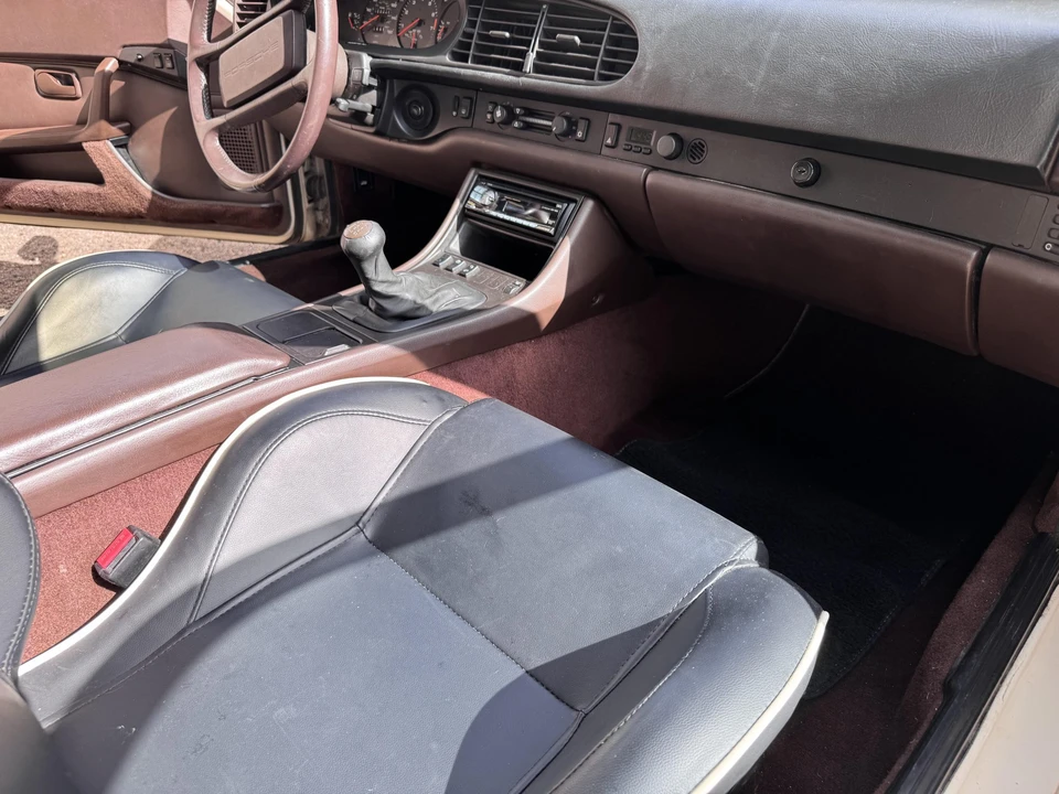 1985 Porsche 944 - Image 20 of 31