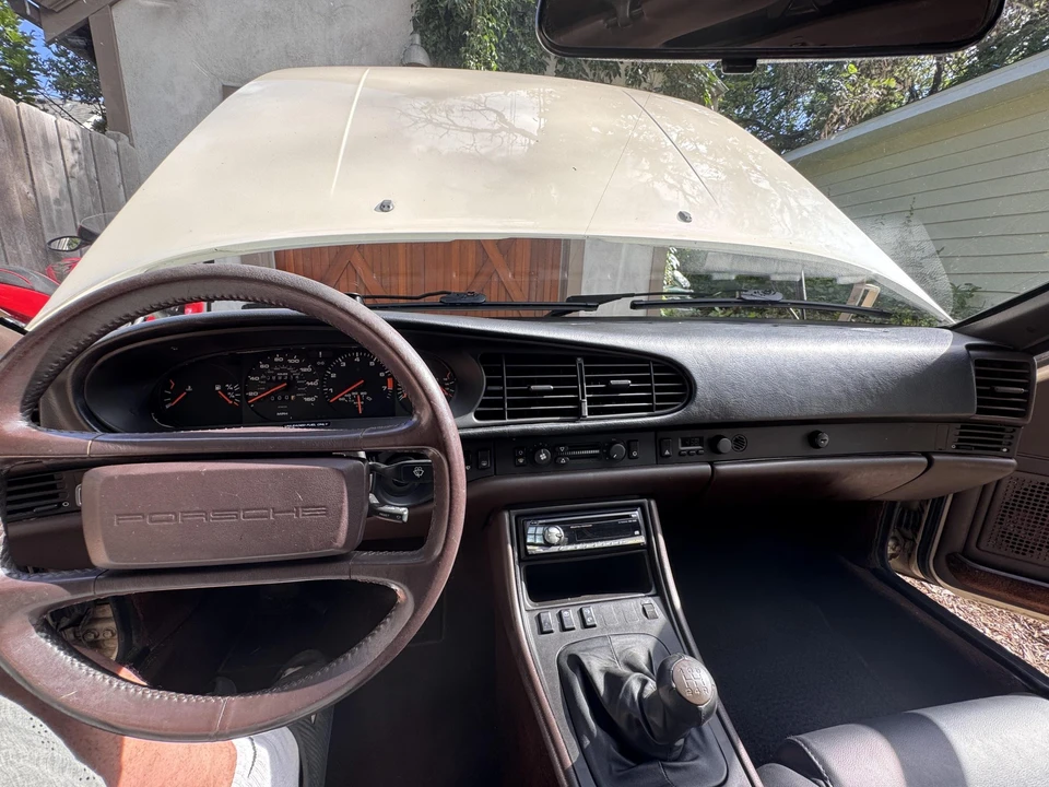 1985 Porsche 944 - Image 24 of 31