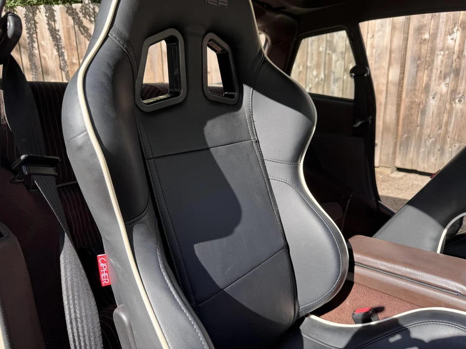 1985 Porsche 944 - Image 18 of 31