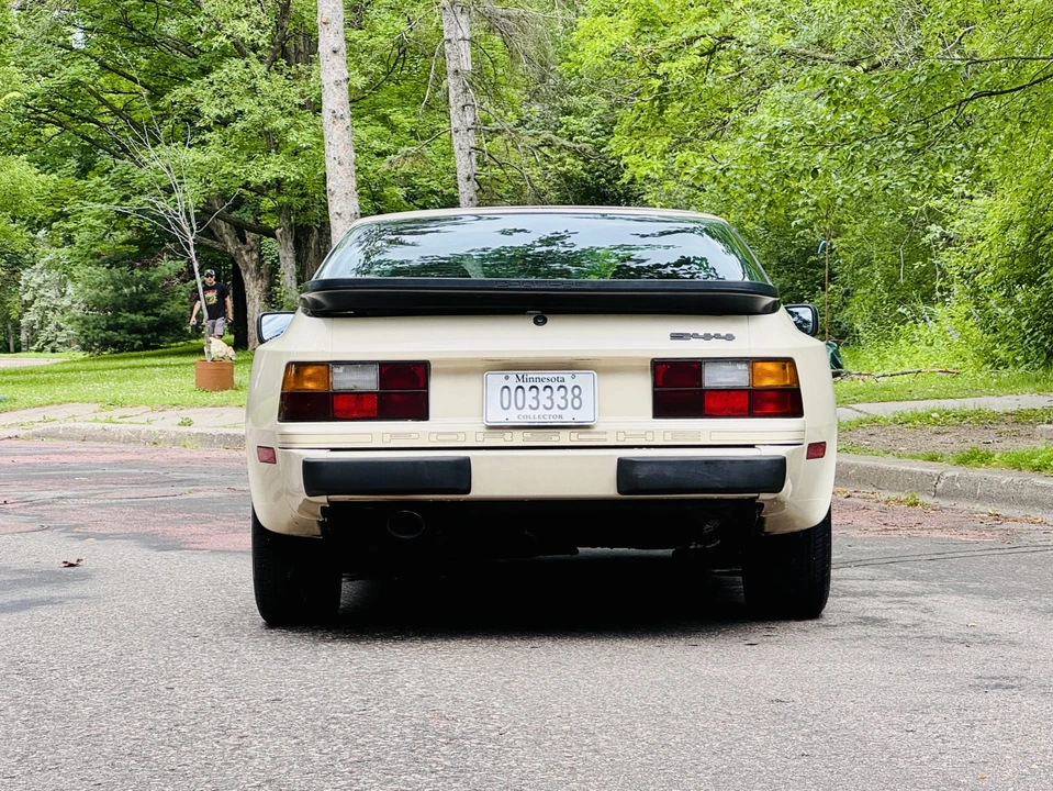 1985 Porsche 944 - Image 6 of 31