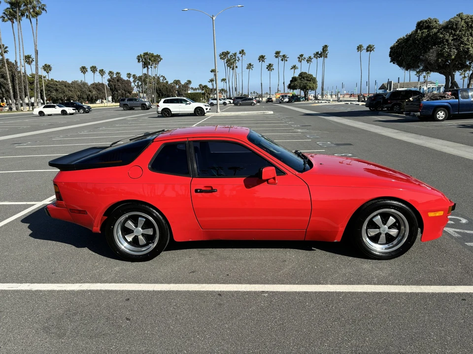 1985 Porsche 944 - Image 21 of 31