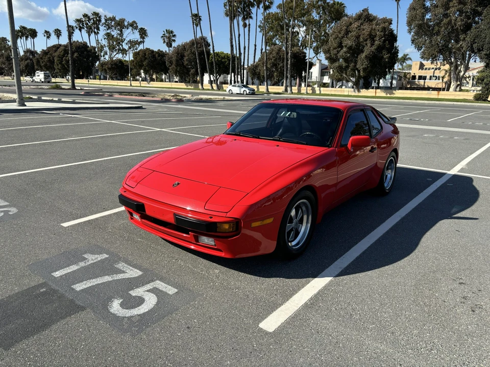 1985 Porsche 944 - Image 18 of 31