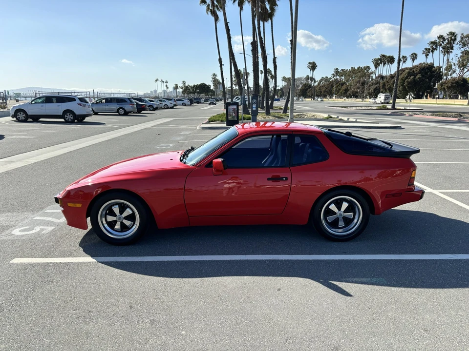 1985 Porsche 944 - Image 17 of 31