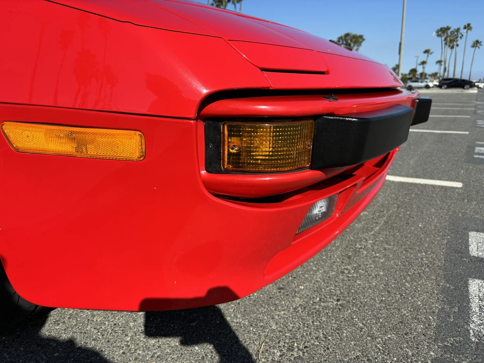1985 Porsche 944 - Image 28 of 31