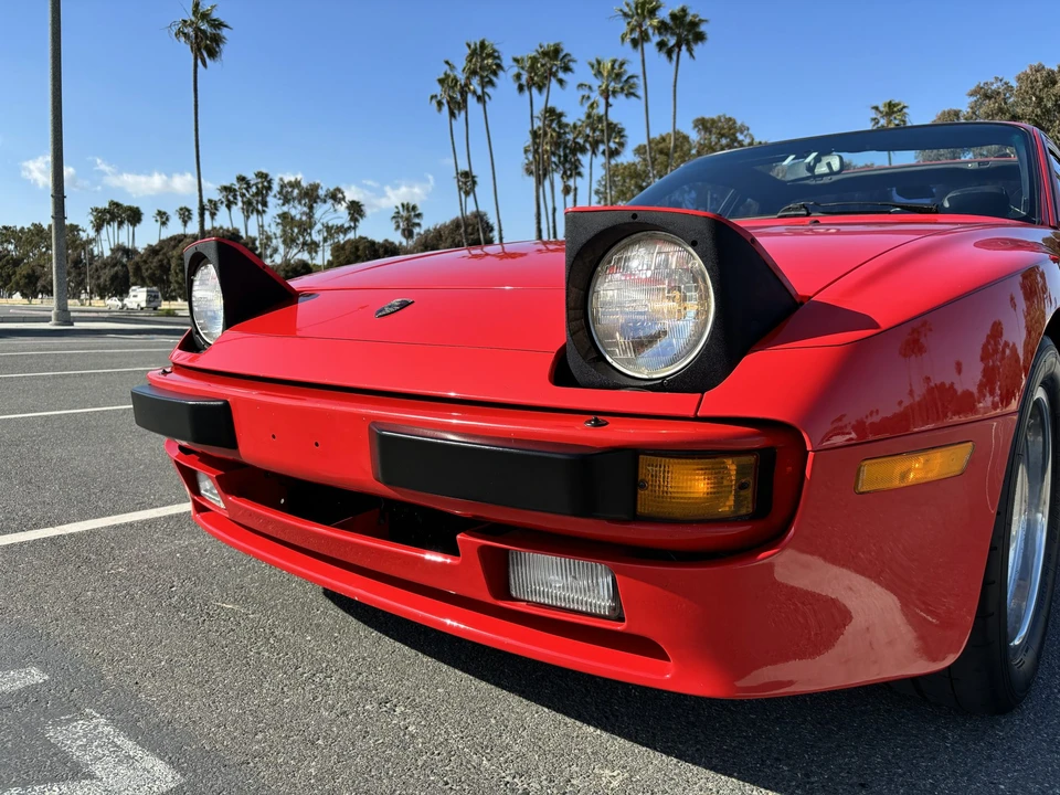 1985 Porsche 944 - Image 24 of 31