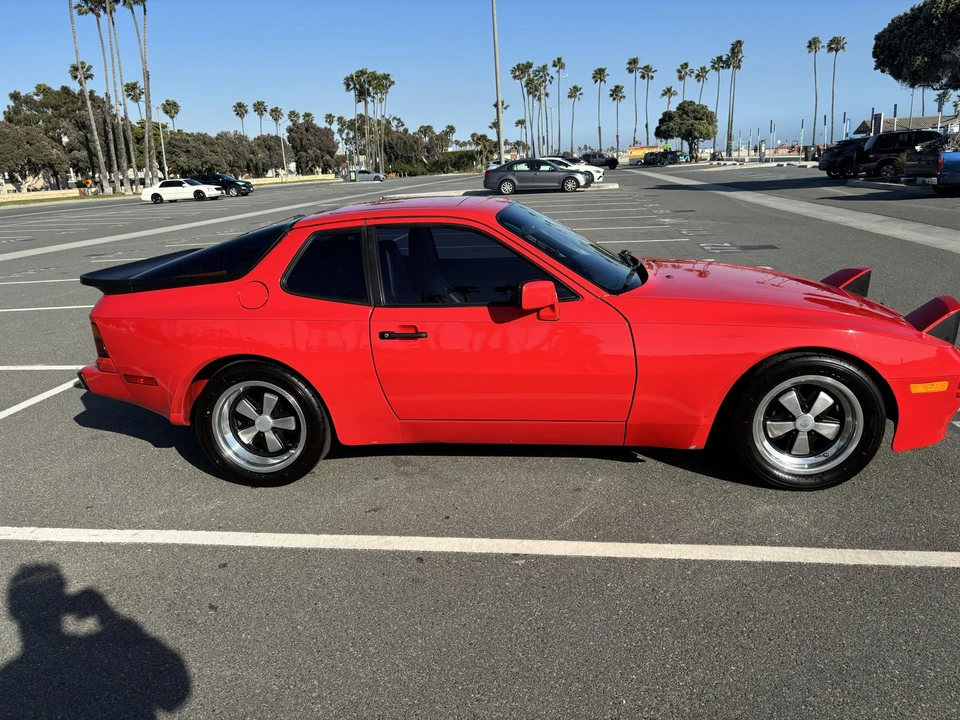 1985 Porsche 944 - Image 10 of 31