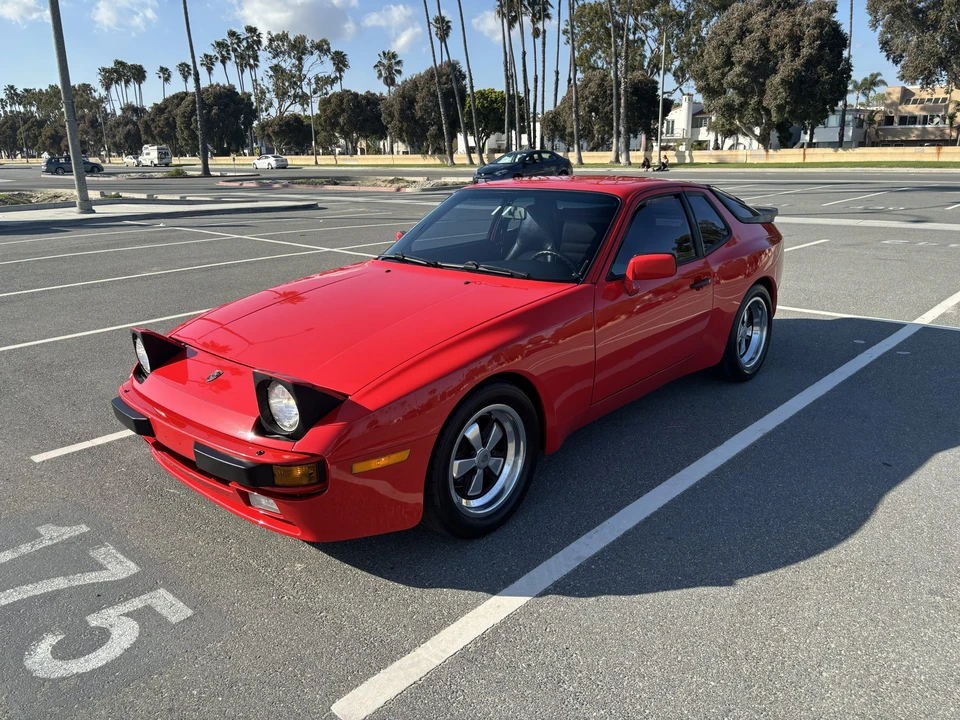 1985 Porsche 944 - Image 3 of 31