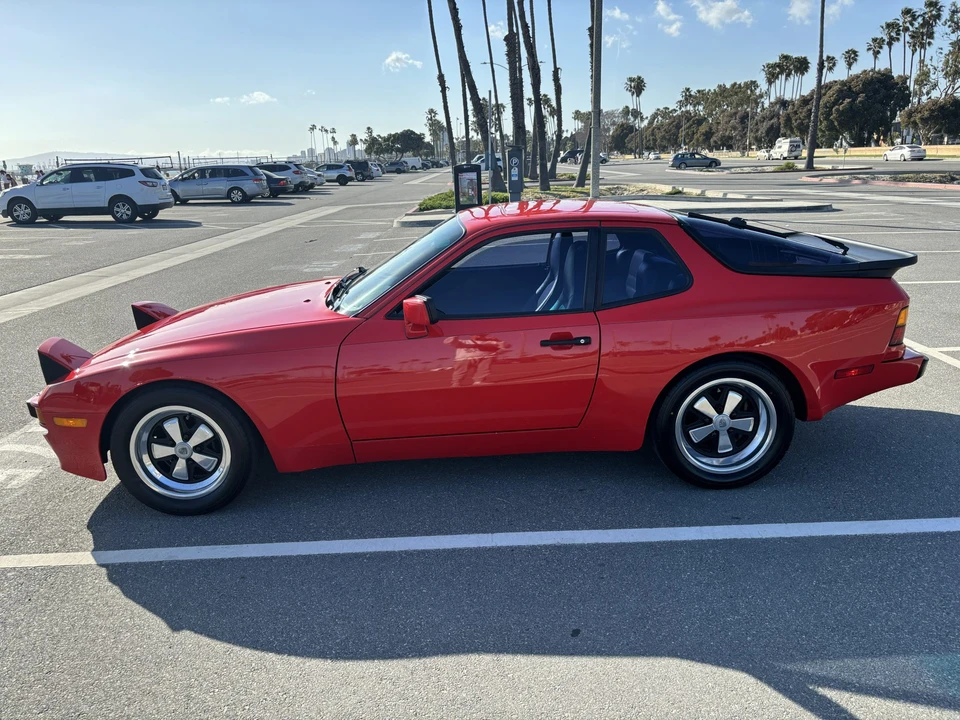 1985 Porsche 944 - Image 16 of 31