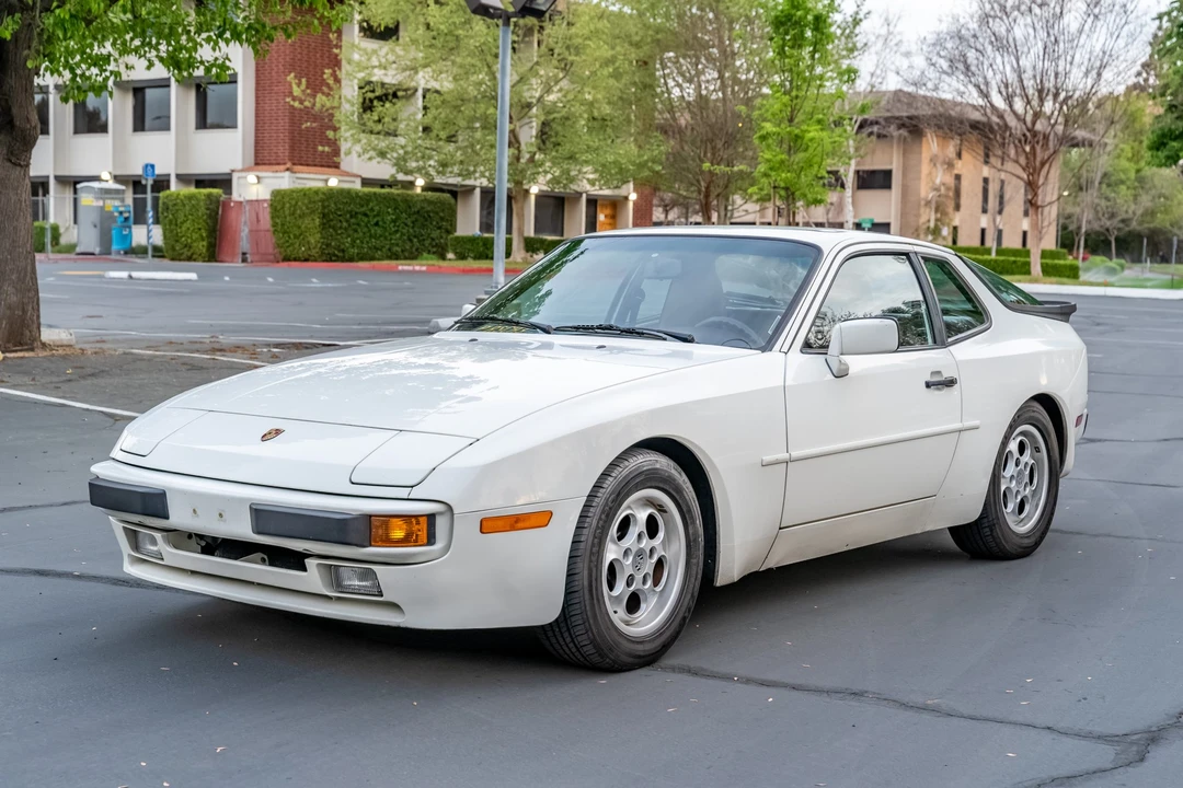 1985 Porsche 944 - Image 2 of 31