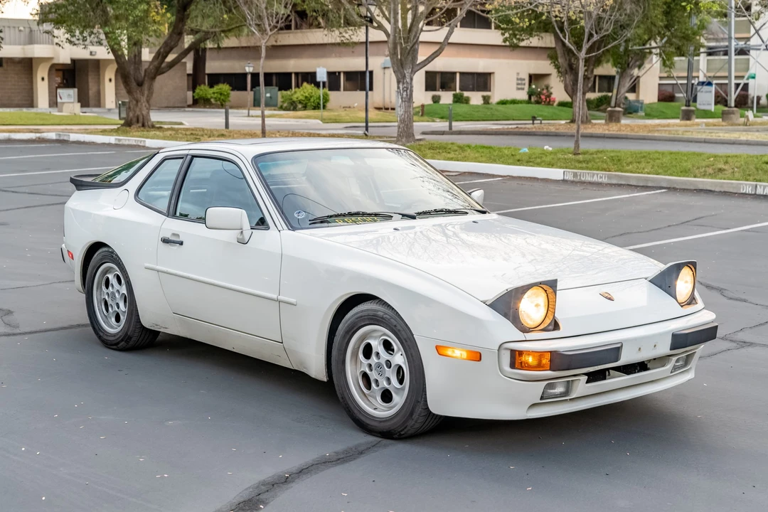 1985 Porsche 944 - Image 19 of 31