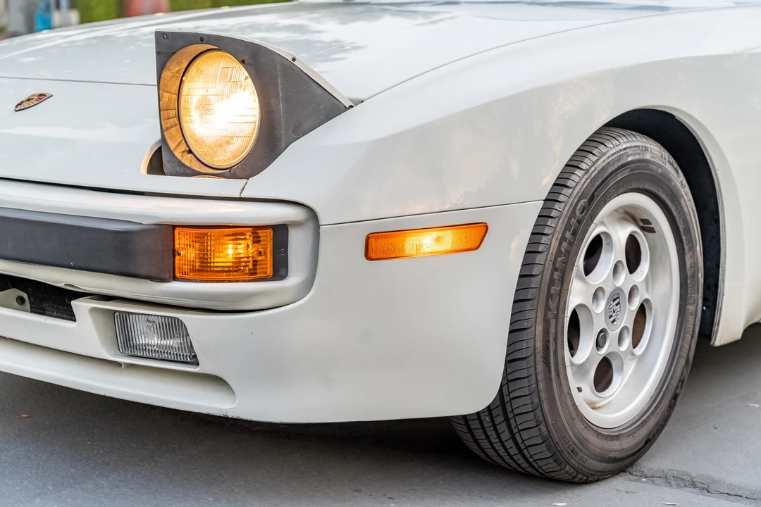 1985 Porsche 944 - Image 25 of 31
