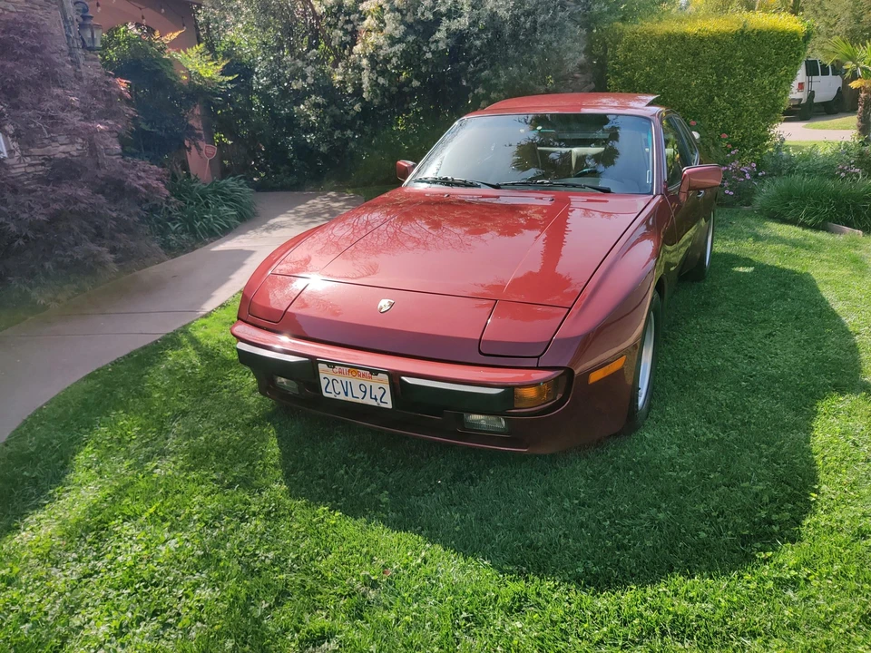 1985 Porsche 944 - Image 3 of 31