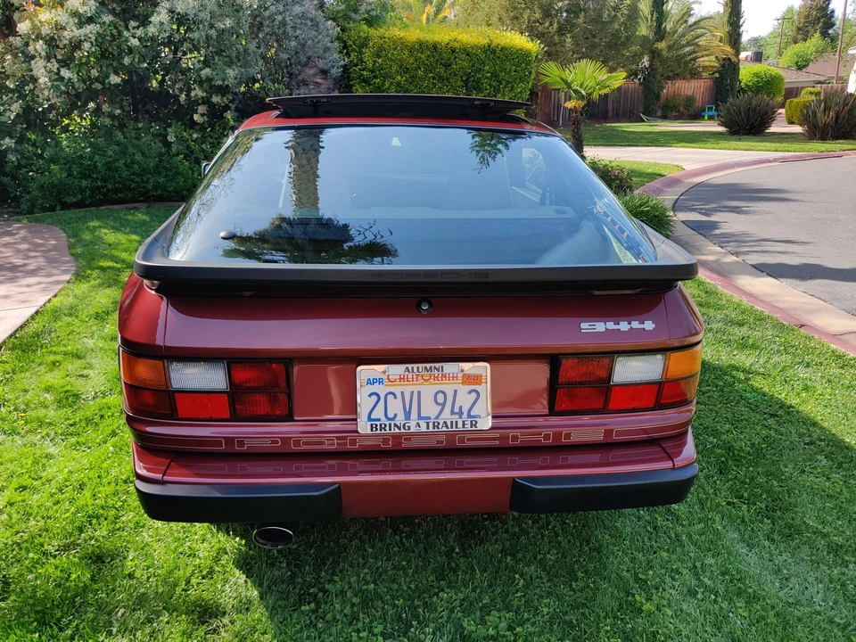 1985 Porsche 944 - Image 9 of 31