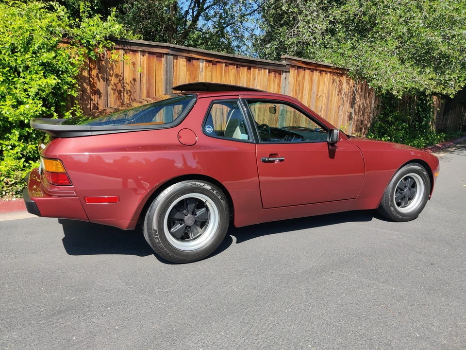 1985 Porsche 944 - Image 13 of 31