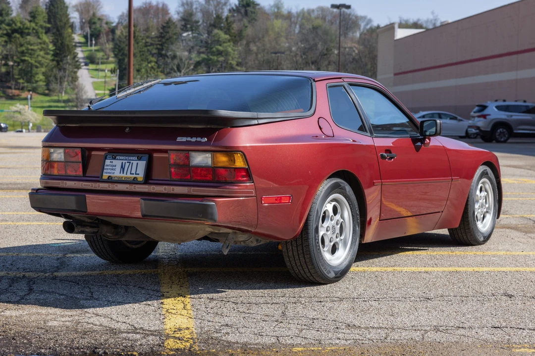 1985 Porsche 944 - Image 7 of 31
