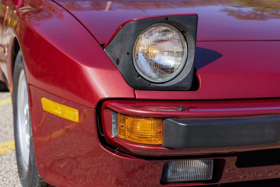 1985 Porsche 944 - Image 14 of 31