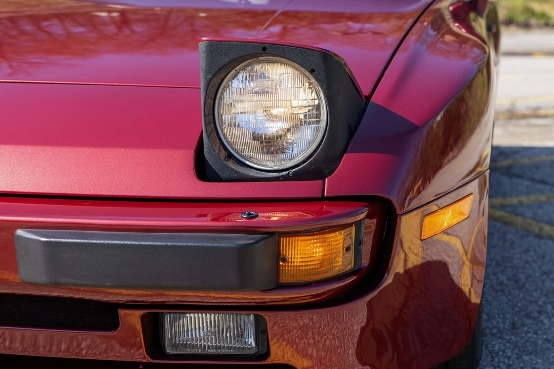 1985 Porsche 944 - Image 15 of 31