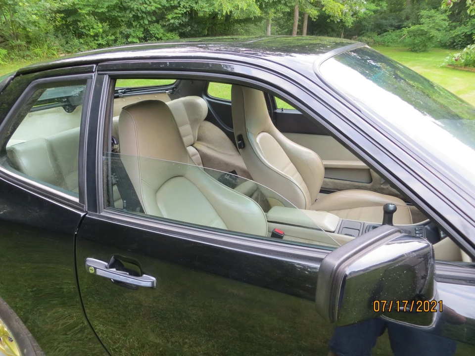 1985 Porsche 944 - Image 29 of 31