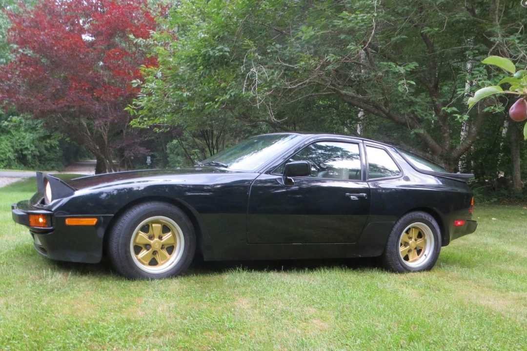 1985 Porsche 944 - Image 2 of 31