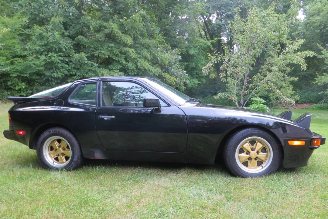 1985 Porsche 944 - Image 11 of 31