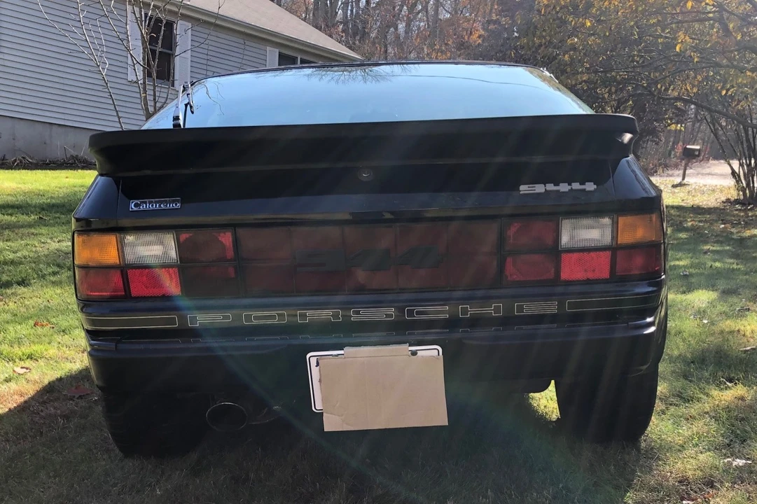 1985 Porsche 944 - Image 9 of 31