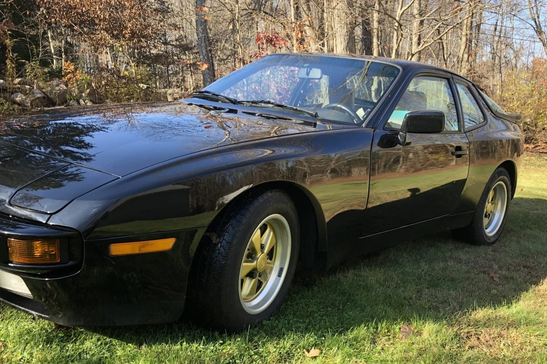 1985 Porsche 944 - Image 4 of 31
