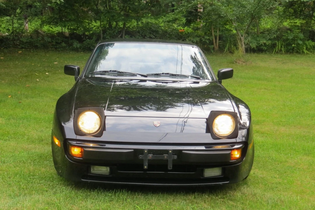 1985 Porsche 944 - Image 16 of 31