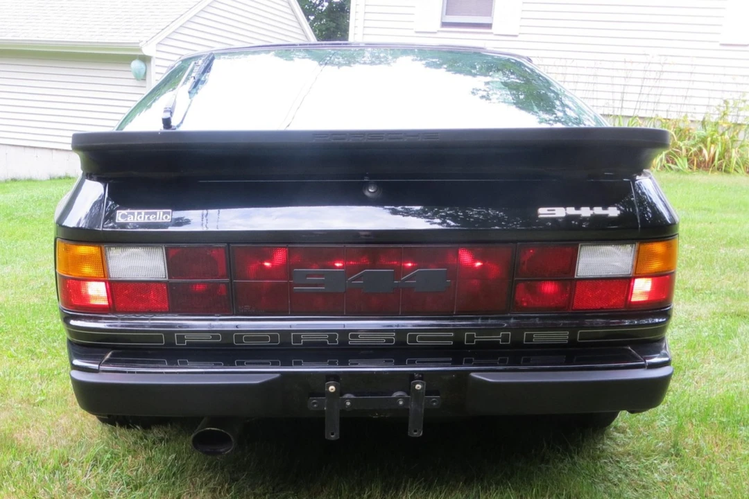 1985 Porsche 944 - Image 8 of 31