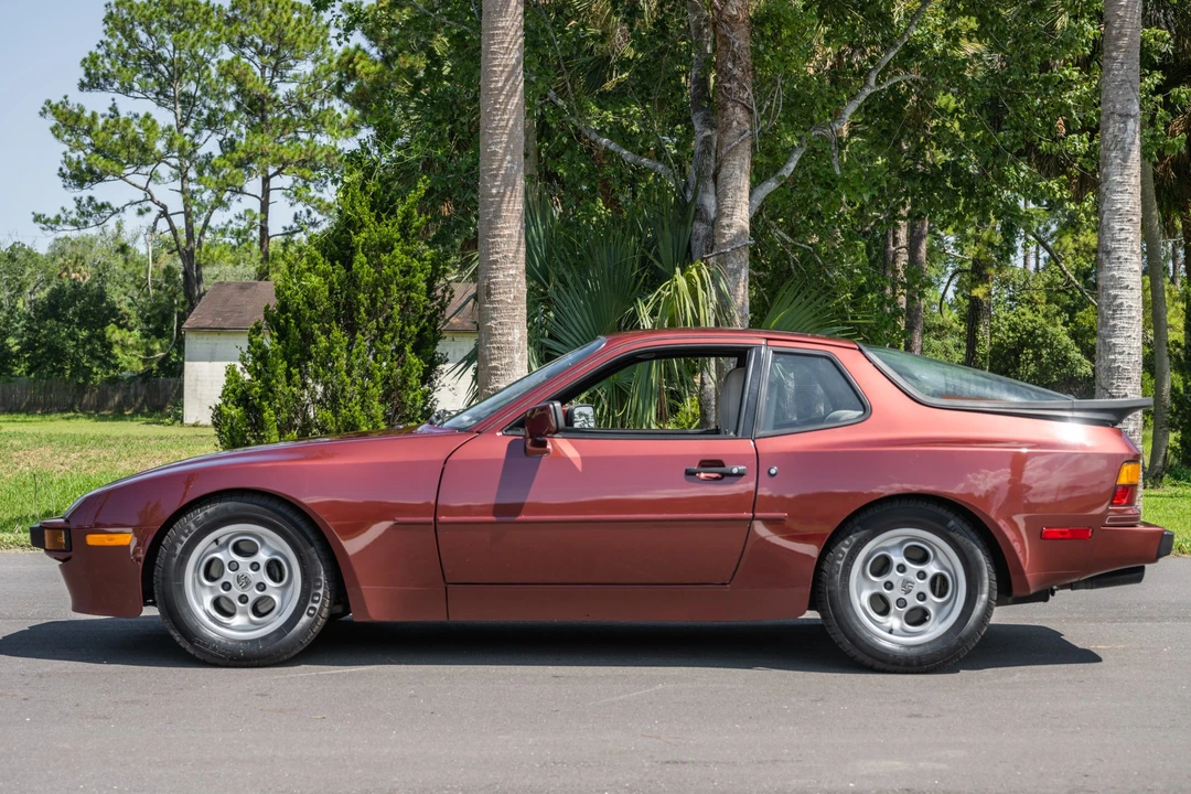 1985 Porsche 944 - Image 3 of 31