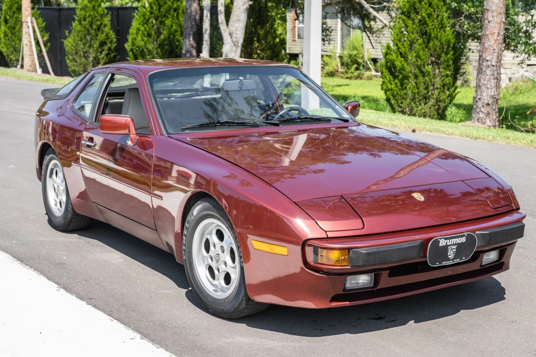 1985 Porsche 944 - Image 10 of 31