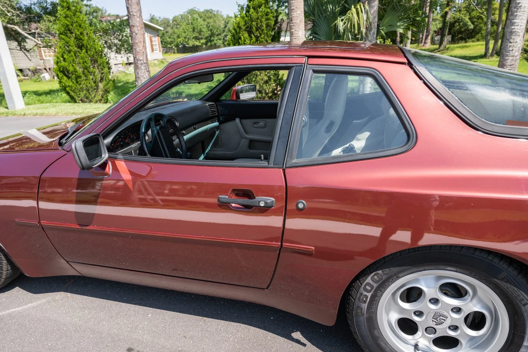 1985 Porsche 944 - Image 22 of 31