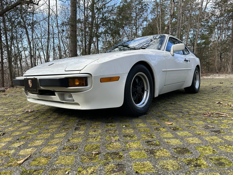 1985 Porsche 944 - Image 8 of 31