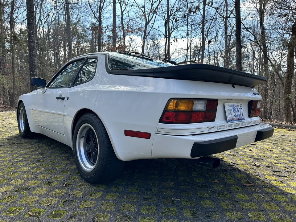 1985 Porsche 944 - Image 18 of 31
