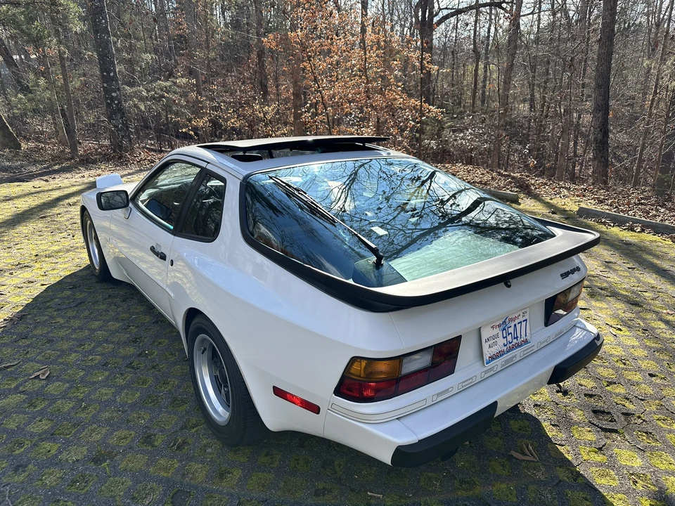 1985 Porsche 944 - Image 17 of 31