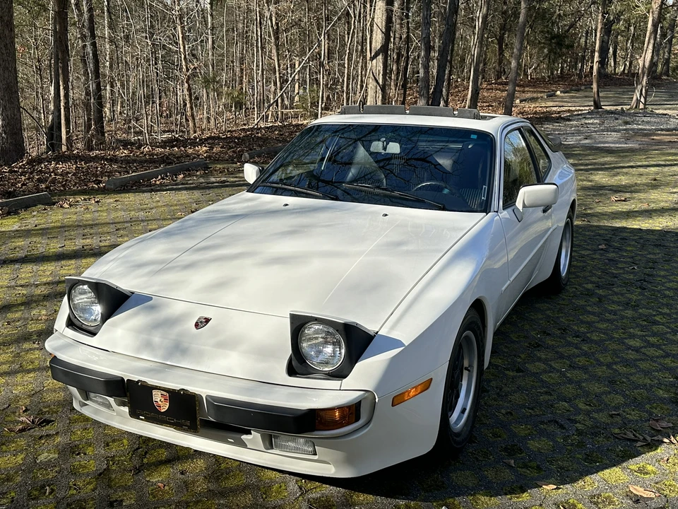 1985 Porsche 944 - Image 2 of 31