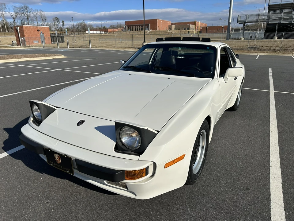 1985 Porsche 944 - Image 7 of 31