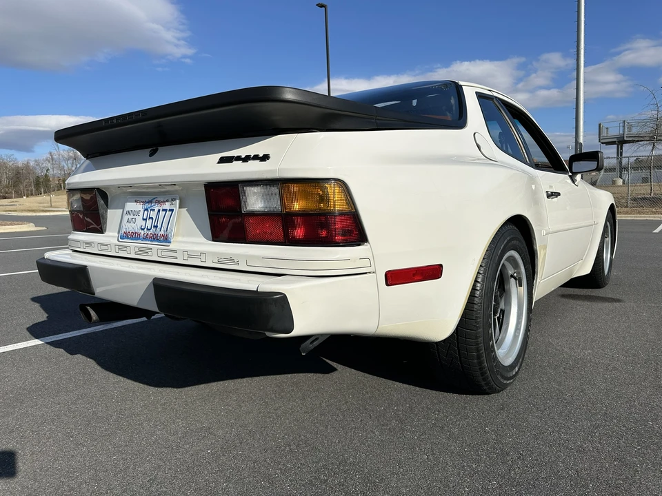 1985 Porsche 944 - Image 24 of 31